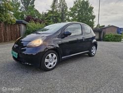 Zwart Gebruikt 2008 Toyota Aygo Hatchback | € 999 (Goede deal)