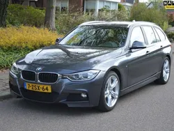 Grijs, metallic lak Gebruikt 2015 BMW 320 M Sport Stationwagen | € 9.995 (Duur)
