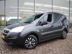 Grijs Gebruikt 2017 Peugeot Partner S Van | € 8.150 (Eerlijke prijs)
