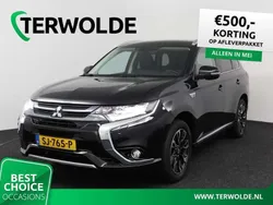Zwart, metallic lak Gebruikt 2018 Mitsubishi Outlander P-HEV SUV | € 22.450 (Eerlijke prijs)
