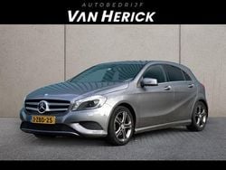 Grijs Gebruikt 2014 Mercedes A180 Ambition Hatchback | € 12.945 (Eerlijke prijs)