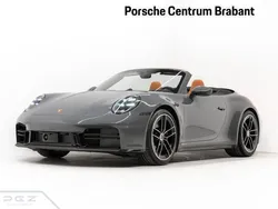 Grijs Nieuw 2024 Porsche 911 Carrera Cabriolet Cabriolet | € 261.978 (Iets duurder)