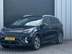 Zwart, metallic lak Gebruikt 2020 Kia e-Niro 3 SUV | € 19.944 (Super prijs)