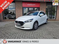 Wit Gebruikt 2020 Mazda 2 Luxury Hatchback | € 14.995 (Eerlijke prijs)