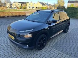 Zwart Gebruikt 2016 Citroën C4 Cactus PureTech Hatchback | € 8.750 (Eerlijke prijs)