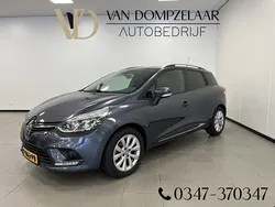 Grijs Gebruikt 2021 Renault Clio V LIMITED Stationwagen | € 13.355 (Goede deal)