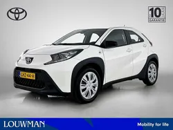 Wit Gebruikt 2024 Toyota Aygo Play Hatchback | € 17.995 (Eerlijke prijs)