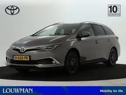 Bruin, metallic lak Gebruikt 2016 Toyota Auris Touring Sports Executive Stationwagen | € 15.945 (Eerlijke prijs)