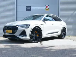 Beige, metallic lak Gebruikt 2021 Audi e-tron Sportback Design SUV | € 48.999 (Iets duurder)