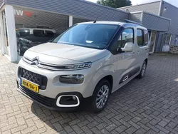 Grijs, metallic lak Gebruikt 2019 Citroën Berlingo PureTech MPV | € 16.450 (Eerlijke prijs)