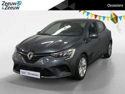 Titaniumgrijs kpn Gebruikt 2022 Renault Clio V Zen Hatchback | € 13.935 (Goede deal)