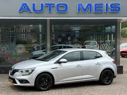 Grijs Gebruikt 2016 Renault Mégane III LIMITED Hatchback | € 10.900 (Duur)