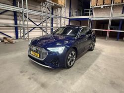 Blauw Gebruikt 2020 Audi e-tron SUV | € 23.250 (Iets duurder)
