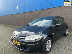 Zwart Gebruikt 2008 Renault Mégane III Business Hatchback | € 1.599 (Super prijs)