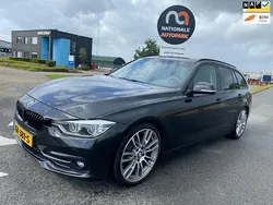 Zwart Gebruikt 2015 BMW 320 Sport Line Stationwagen | € 10.995 (Eerlijke prijs)