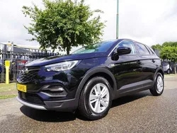 Zwart, metallic lak Gebruikt 2020 Opel Grandland X Business SUV | € 16.445 (Goede deal)