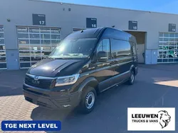 Zwart Nieuw 2024 MAN TGE Van | € 48.750 (Duur)
