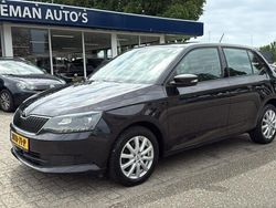 Zwart Gebruikt 2017 Skoda Fabia Style Hatchback | € 11.950 (Iets duurder)