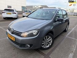 Grijs Gebruikt 2011 VW Golf VI Style Hatchback | € 6.750 (Eerlijke prijs)