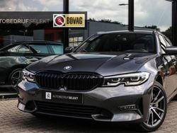 Grijs Gebruikt 2022 BMW 330 Basis Stationwagen | € 29.900 (Super prijs)