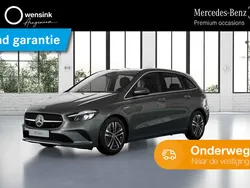 Grijs, metallic lak Gebruikt 2024 Mercedes B250e Business MPV | € 37.850 (Eerlijke prijs)