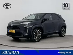 Zwart Gebruikt 2022 Toyota Yaris Cross Executive SUV | € 27.200 (Eerlijke prijs)