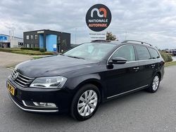 Zwart Gebruikt 2011 VW Passat Highline Stationwagen | € 2.650 (Goede deal)