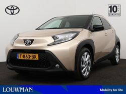 Beige metallic Gebruikt 2022 Toyota Aygo X Limited SUV | € 22.345