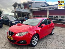 Rood (metallic) Gebruikt 2009 Seat Ibiza Stylance Hatchback | € 3.499