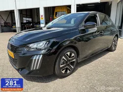 Zwart Gebruikt 2024 Peugeot 208 Allure Hatchback | € 20.990 (Goede deal)