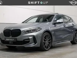 Zwart Gebruikt 2024 BMW 118 M Sport Hatchback | € 37.940 (Eerlijke prijs)