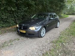 Grijs Gebruikt 2005 BMW 325 Sedan | € 4.250 (Goede deal)