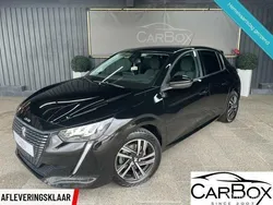 Zwart Gebruikt 2021 Peugeot 208 Allure GT-Line Hatchback | € 16.950 (Goede deal)