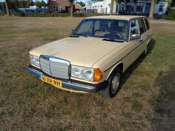 Beige Gebruikt 1982 Mercedes 230 Stationwagen | € 9.500