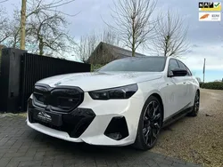 Wit Gebruikt 2023 BMW i5 M Sport Sedan | € 71.950 (Super prijs)