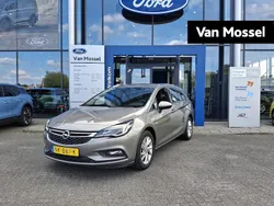 Bruin Gebruikt 2017 Opel Astra Innovation Stationwagen | € 14.945 (Eerlijke prijs)