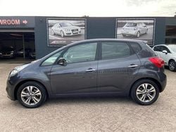 Grijs, metallic lak Gebruikt 2017 Kia Venga Hatchback | € 13.995 (Goede deal)