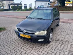 Zwart Gebruikt 1996 Peugeot 106 Hatchback | € 999 (Eerlijke prijs)