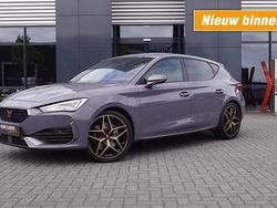 Grijs Gebruikt 2022 Cupra Leon VZ Hatchback | € 26.950 (Eerlijke prijs)