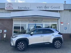 Gebruikt 2023 Toyota Yaris Cross SUV | € 28.350 (Eerlijke prijs)
