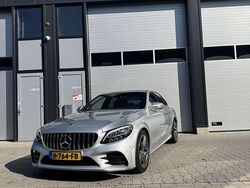 Grijs Gebruikt 2020 Mercedes C200 AMG Sedan | € 28.950 (Eerlijke prijs)