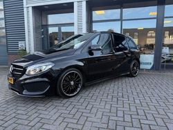 Zwart Gebruikt 2017 Mercedes B180 Ambition MPV | € 16.950 (Eerlijke prijs)