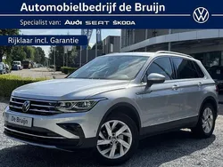 Grijs Gebruikt 2020 VW Tiguan Elegance SUV | € 29.450 (Eerlijke prijs)