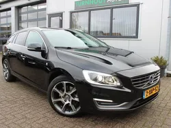 Zwart, metallic lak Gebruikt 2014 Volvo V60 Ocean Race Stationwagen | € 16.685 (Iets duurder)