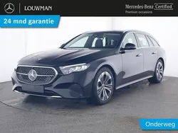 Zwart Gebruikt 2024 Mercedes E300 Stationwagen | € 52.750 (Goede deal)
