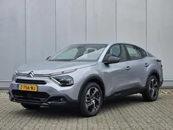 Grijs Gebruikt 2023 Citroën C4 Feel Sedan | € 24.935 (Eerlijke prijs)