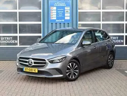 Grijs Gebruikt 2019 Mercedes B180 Business MPV | € 25.800 (Iets duurder)