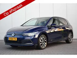 Blauw Gebruikt 2022 VW Golf VIII Business Hatchback | € 16.999 (Goede deal)