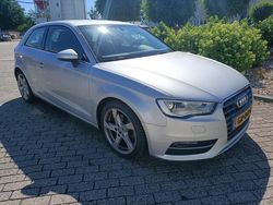 Grijs Gebruikt 2014 Audi A3 Sportback Proline Hatchback | € 6.999 (Eerlijke prijs)