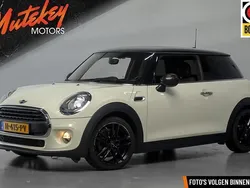 Wit Gebruikt 2016 Mini ONE Business Hatchback | € 10.950 (Eerlijke prijs)
